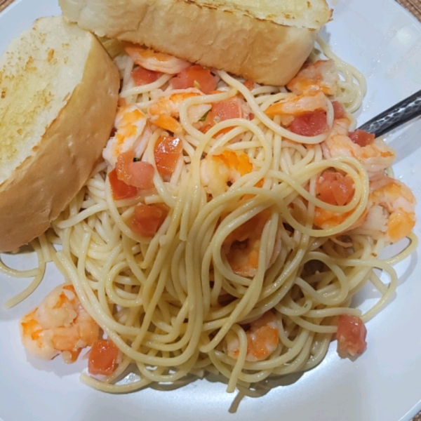 Tomato & Basil Shrimp in Garlic Butter Sauce