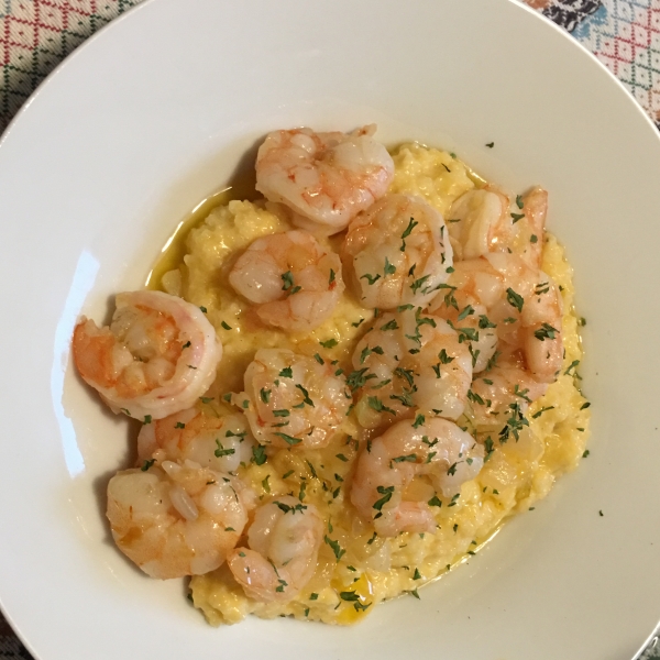 Garlic Shrimp and Cheesy Grits