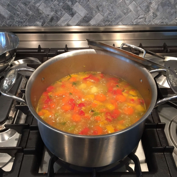Italian Vegetable Soup with Beans, Spinach & Pesto