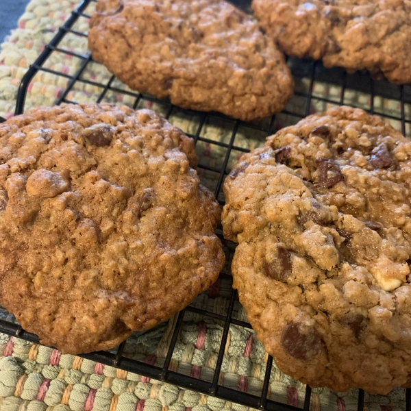 Giant Oatmeal Chocolate Cookies