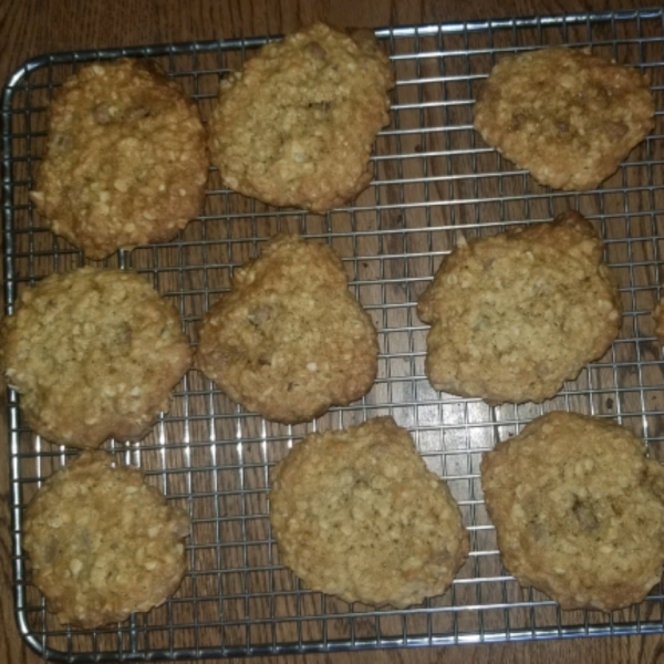 Giant Oatmeal Chocolate Cookies