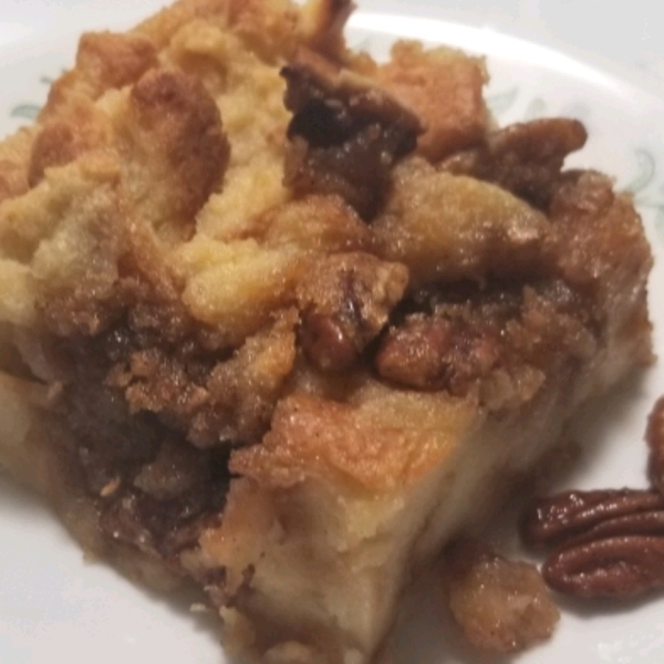 Easy Pecan Pie Bread Pudding