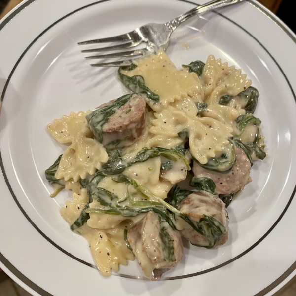 Sausage and Bow-Tie Pasta Florentine