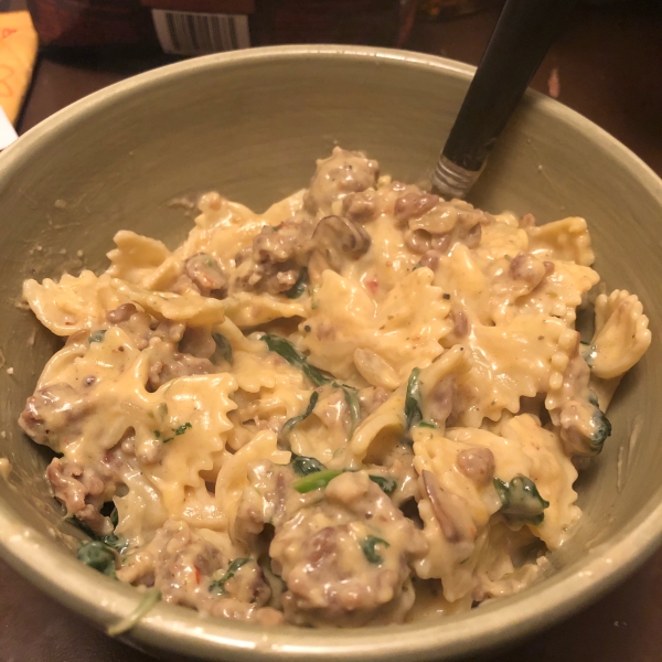 Sausage and Bow-Tie Pasta Florentine