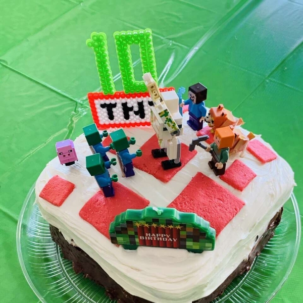 Minecraft Cake