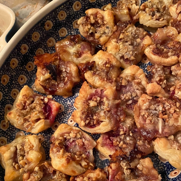 Cranberry Brie Bites