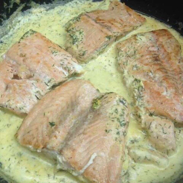 Pan-Fried Salmon with Cream-Dill Sauce