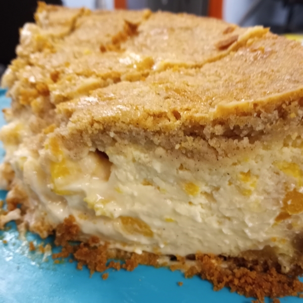 Peach Cobbler Cheesecake