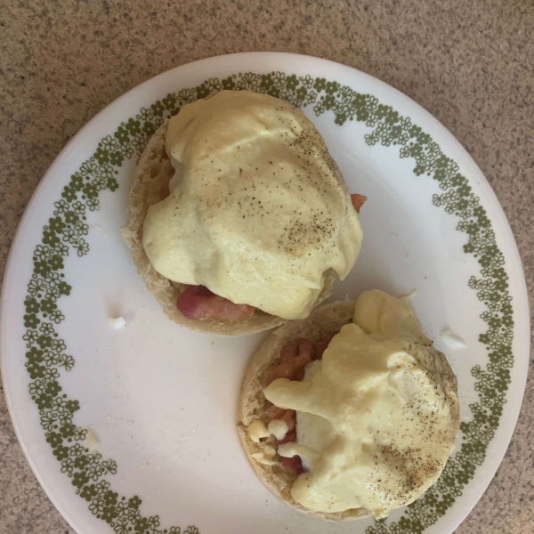 Creamy Mock Hollandaise Sauce