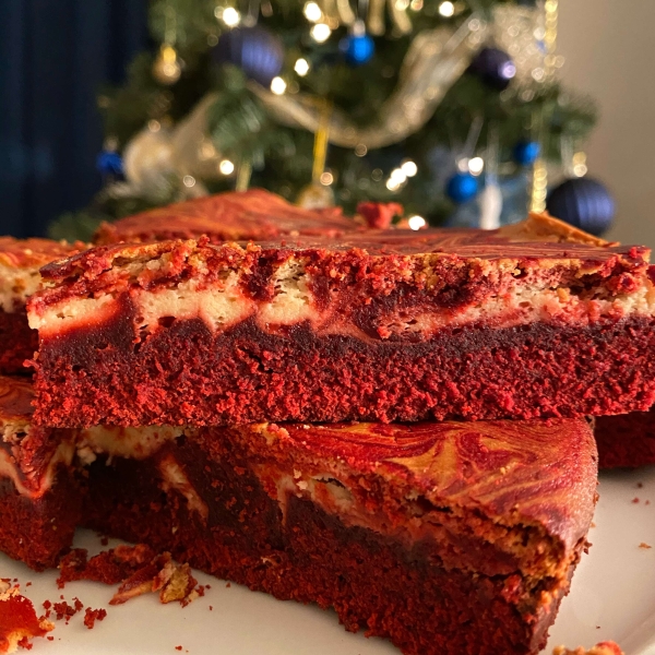 Red Velvet Cheesecake Swirl Brownies