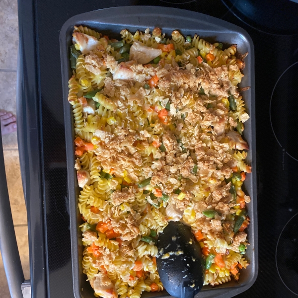 Easy Mac and Cheese Veggie Chicken Casserole from Country Crock®