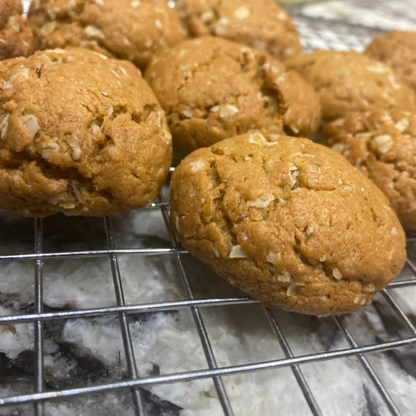 Almond-y Peanut Butter Oatmeal Cookies