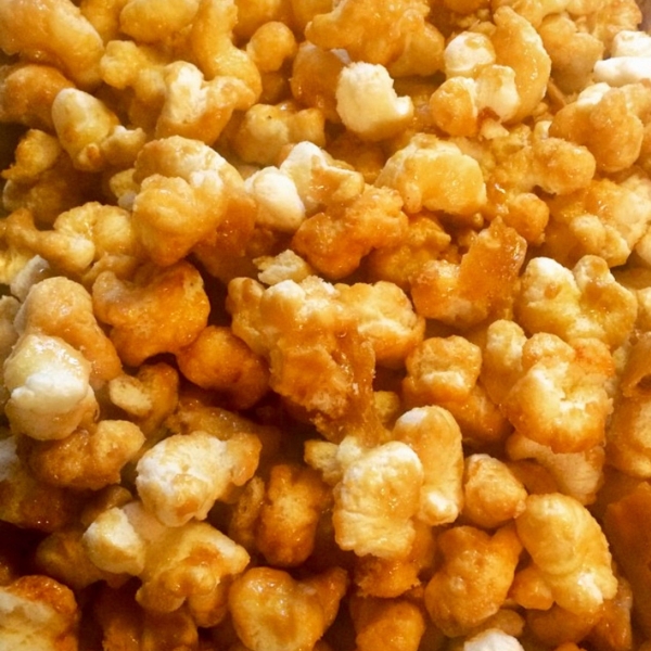 Puffed Caramel Corn