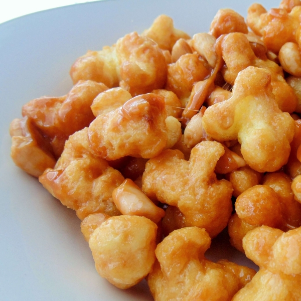 Puffed Caramel Corn