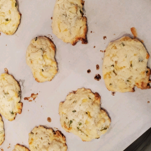 Cheddar-Scallion Buttermilk Biscuits