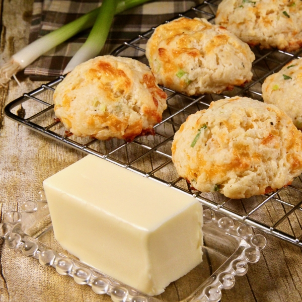 Cheddar-Scallion Buttermilk Biscuits