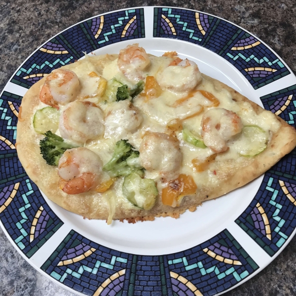 Shrimp Alfredo Naan Pizza