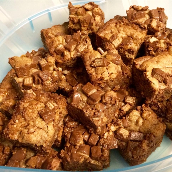 Leftover Halloween Candy Brownies!