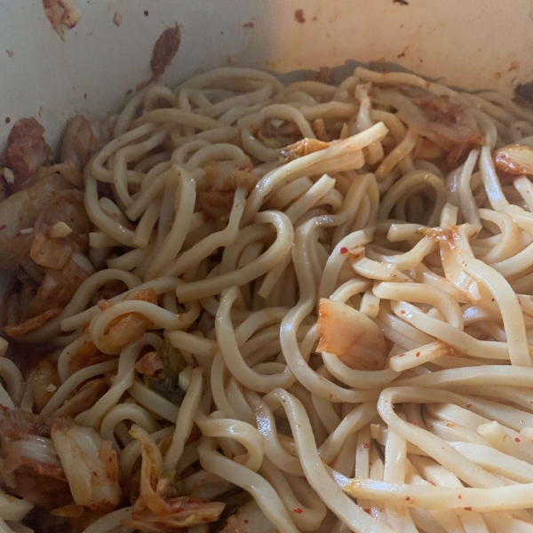 Kimchi Udon Noodle Stir-Fry