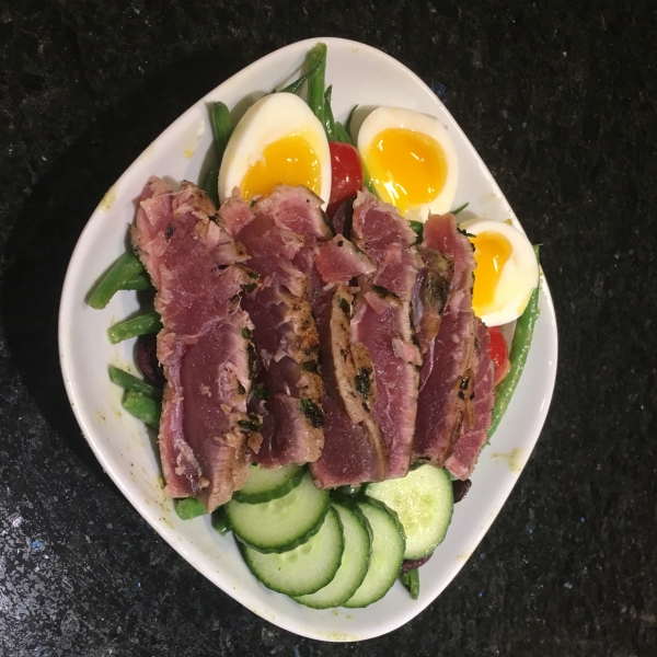 Pan Seared Tuna with Citrus-Herb Vinaigrette