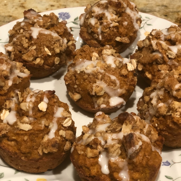 Skinny Pumpkin Spice Muffins with Walnut Streusel