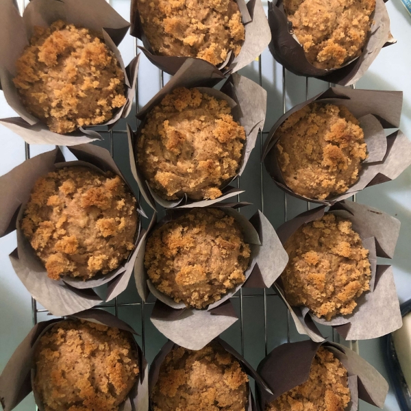 Healthier Banana Crumb Muffins