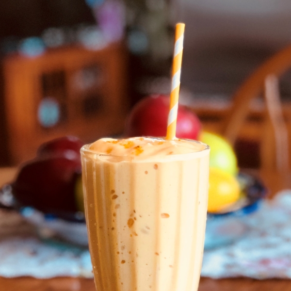 Spiced Mango Protein Smoothie