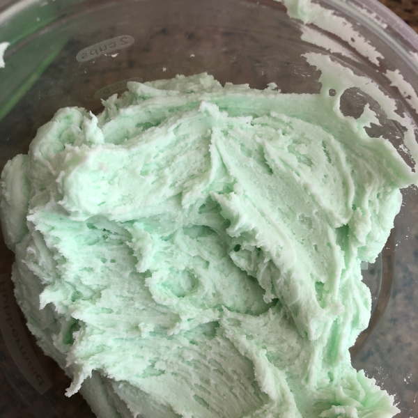 Peppermint Buttercream Frosting