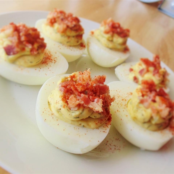 Dill-Infused Deviled Eggs with Bacon Crumble