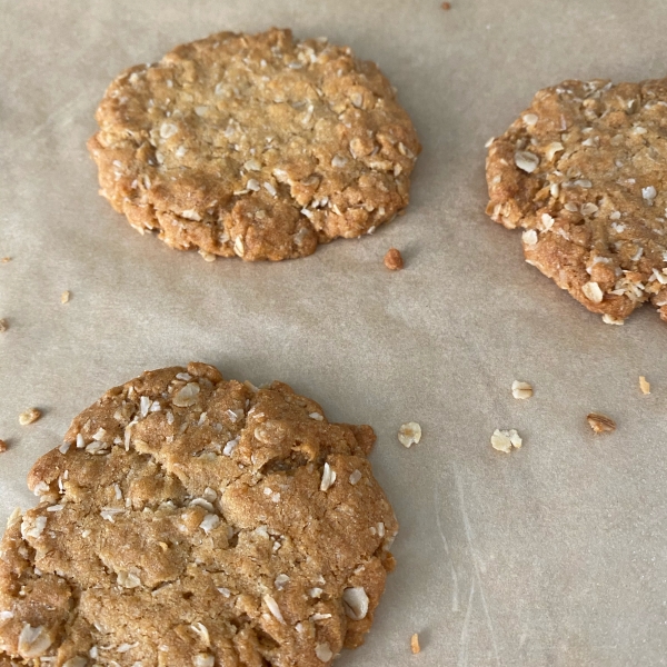 Anzac Biscuits (Australian Coconut-Oat Cookies)