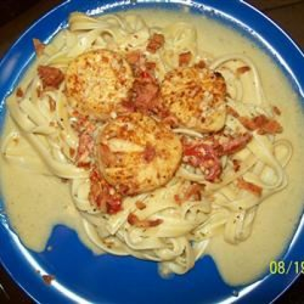 Father-in-Law's Scallops with Sun-Dried Tomatoes and Bacon