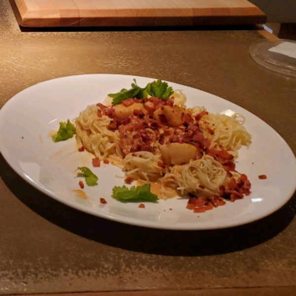 Father-in-Law's Scallops with Sun-Dried Tomatoes and Bacon