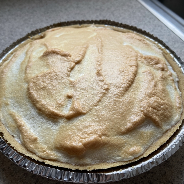 Lemon Meringue Icebox Pie