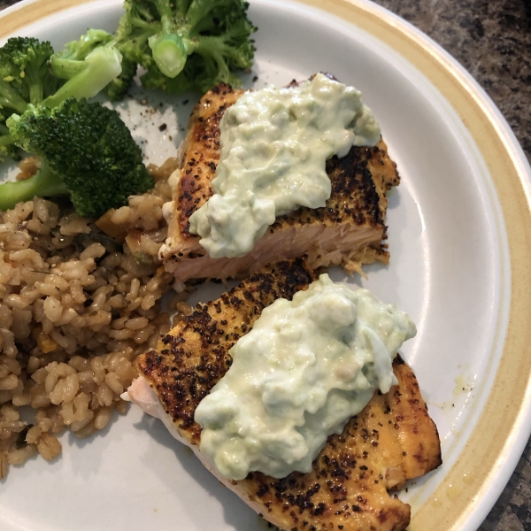 Grilled Salmon with Avocado Dip