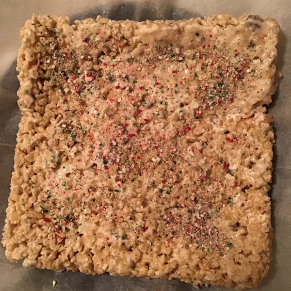 Peppermint Rice Crispies Squares