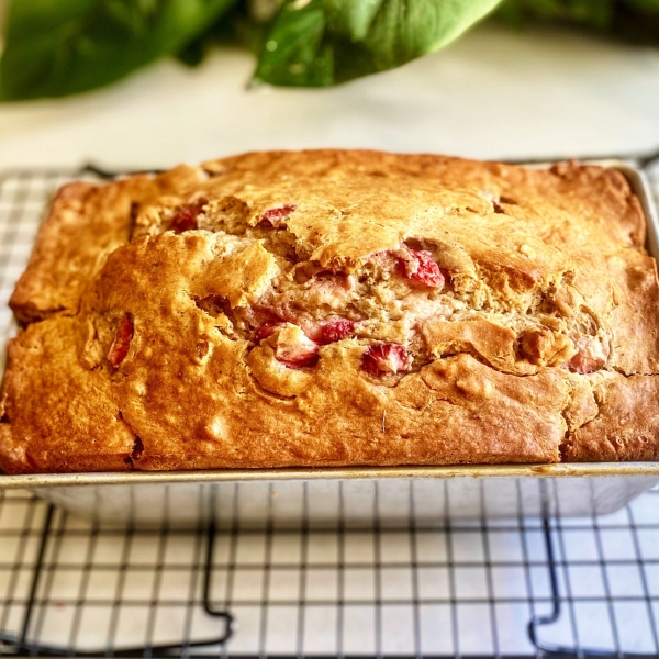 Strawberry Banana Bread with Nuts