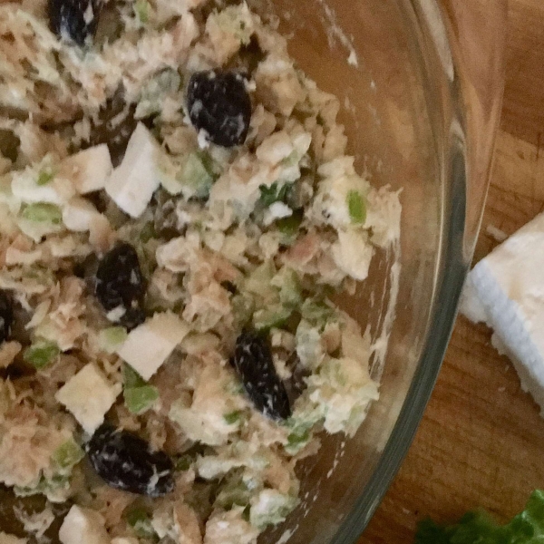 Greek-Style Tuna Salad