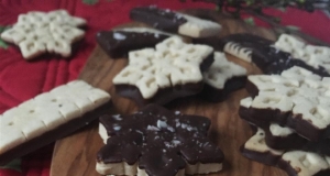 Cassava Flour Holiday Shortbread Cookies