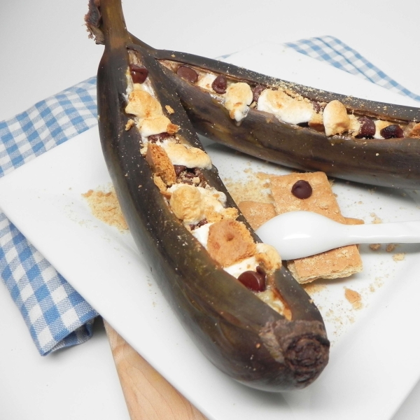 Air Fryer S'mores Banana Boats