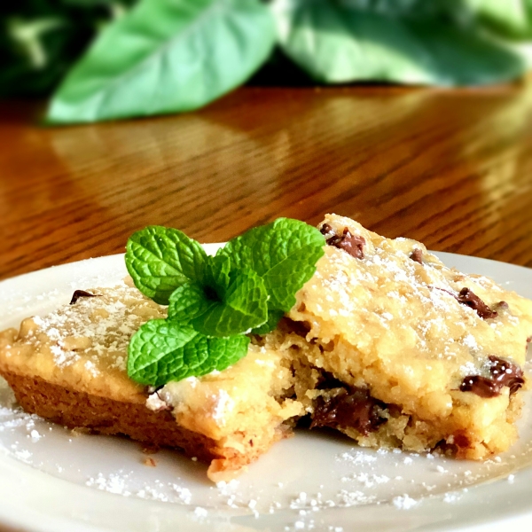 Chocolate Chip Banana Cookie Bars