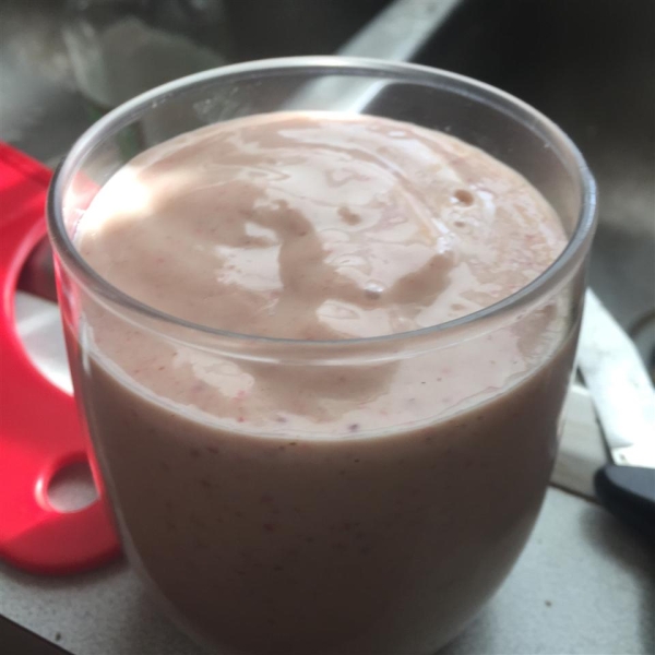 Avocado Strawberry Smoothie