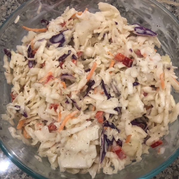 Traditional Creamy Coleslaw