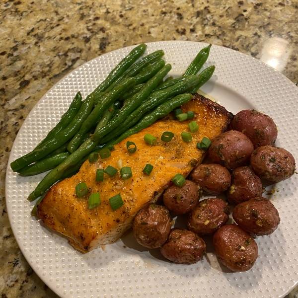 Baked Honey Sriracha Salmon