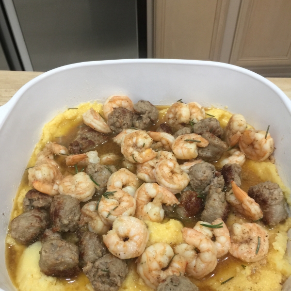 Shrimp and Grits With Kielbasa