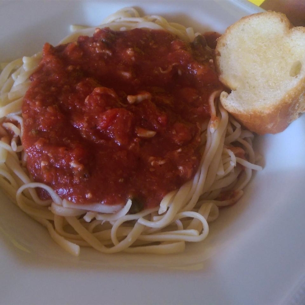 Spaghetti With Red Clam Sauce
