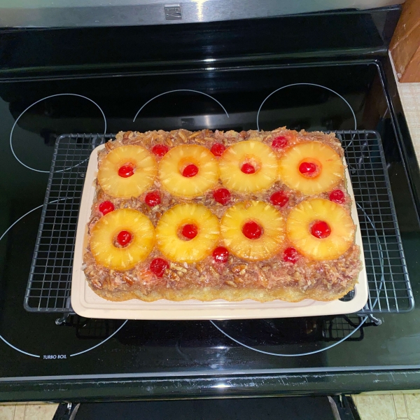 Hawaiian Pineapple Upside Down Cake