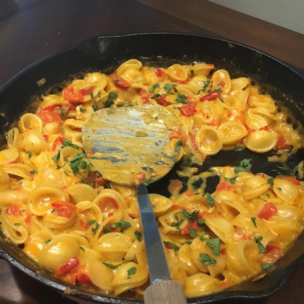 Creamy Poblano Mac & Cheese