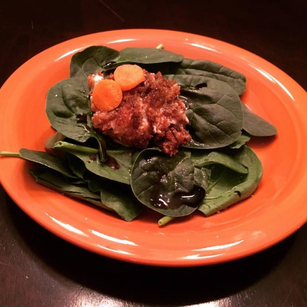 Spinach Salad with Baked Goat Cheese