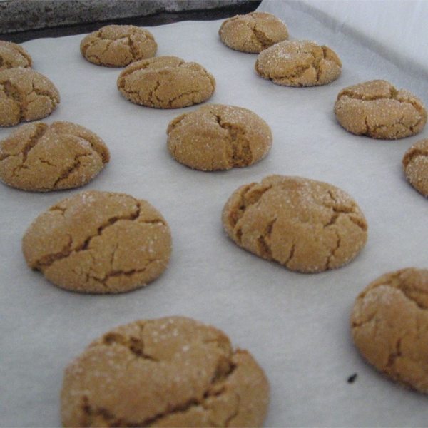 Molasses Peanut Butter Crinkles