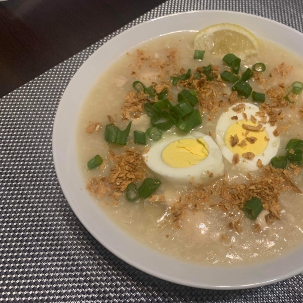 Chicken Arroz Caldo (Chicken Rice Porridge)